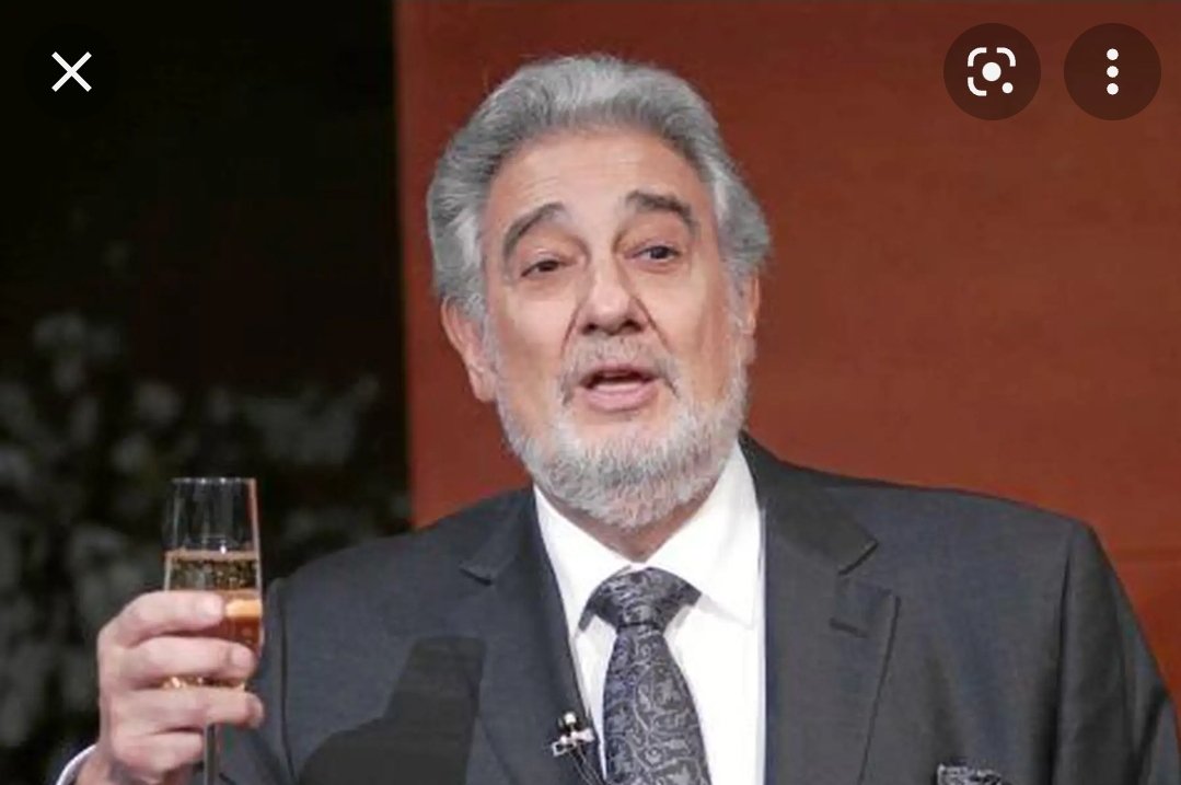 Domingo, la copa no s'agafa així.
Però en el teu cas, aquest és el menor dels teus mals.