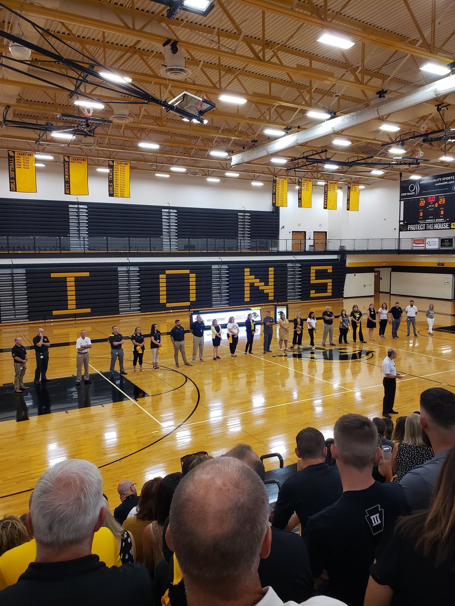 RLASHPRIDE's tweet image. Day 2 Professional Development.   Thank you to all the students who came to welcome the faculty and staff back.  Thank you to our administration team for all their support! #rlpride