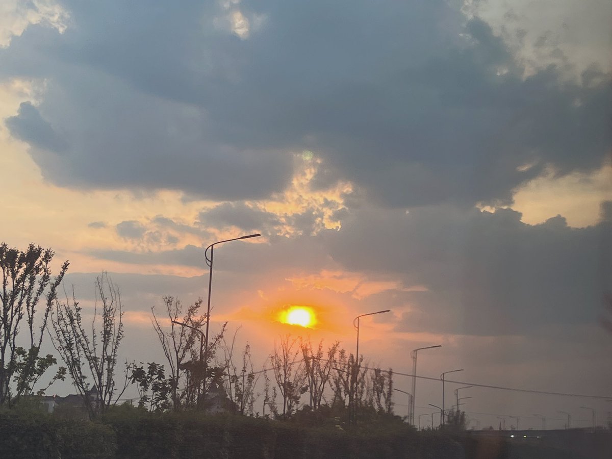 福利姬麻鸡扣分享的黄推图片2 - 网红私拍内容