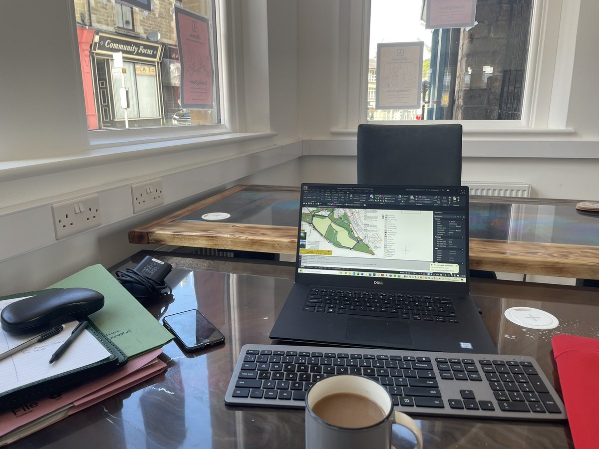 Just testing out the new co-working space in #bacup……can’t wait to welcome more co-workers! 
Bookings are being taken now for desk space from 1 Sep, check out the website below for more info ❤️

alliance-bacup.org.uk