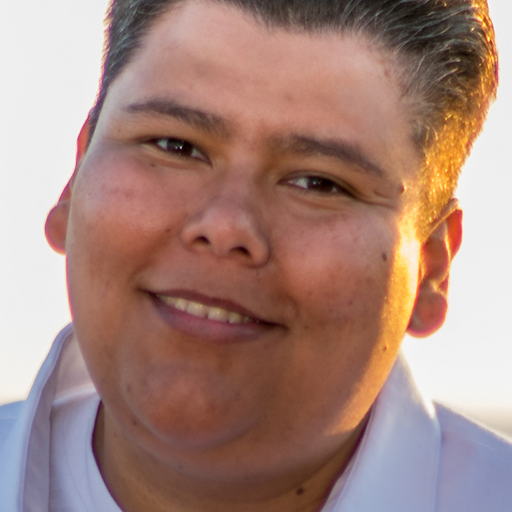 TargetMarketCHS's tweet image. It’s been a busy few hiring months at TM, and we couldn’t be happier! We are thrilled to announce another member of our sales team! Meet David Barbosa, a resident of sunny San Diego who has experience in both sales, and working with our other sales expert, Matt. Welcome, David!