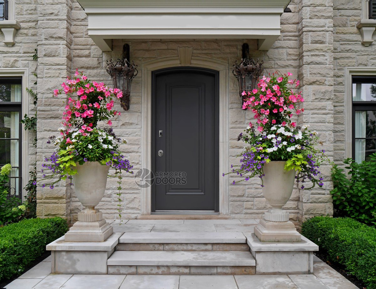 ArmoredDoors's tweet photo. Sometimes the entrance to a property isn't a standard shape. Not a problem for the Armored Doors team!
#Security #homesecurity #defense #homeimprovement #builder #architecture #safety #armor #steeldoor #custom #traditional #fingerprint #burglarproof #bulletproof #design #USA https://t.co/xXWvVsMlOV