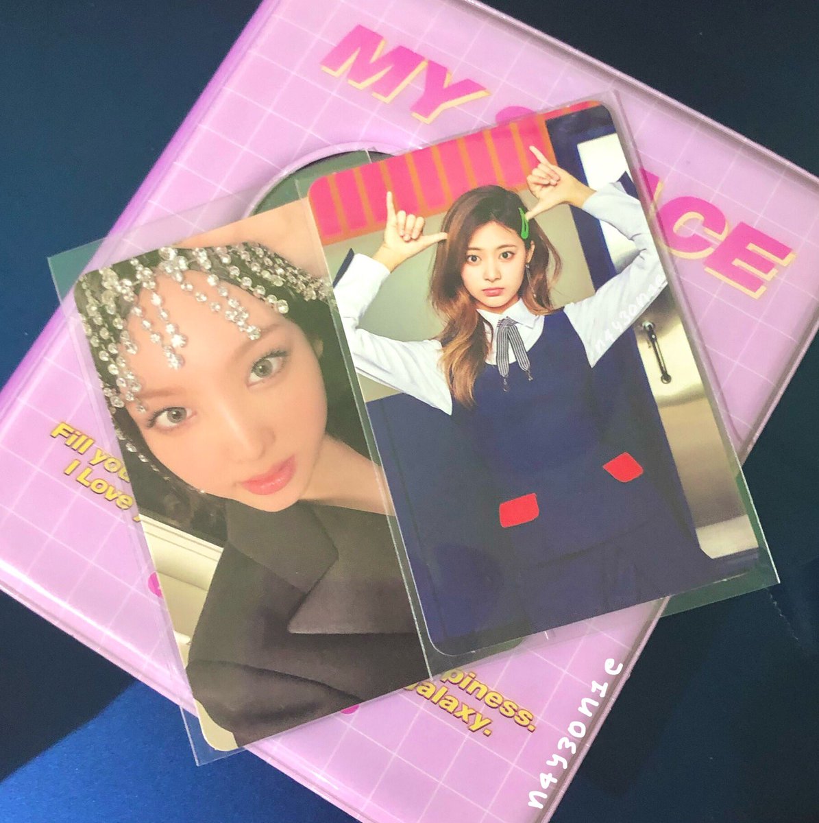 nayeonieee143's tweet image. hiii @4datzu tzuyu jjirit &amp;amp; nayeon crystals came home sfaely po 🥹🫶🥰 tysmmm for the hassle-free transaction 💗🤭💕

`   ᐢ⑅ᐢ
꒰ ˶• ༝ •˶꒱     
./づ~ ♡   #nayeonieecollects