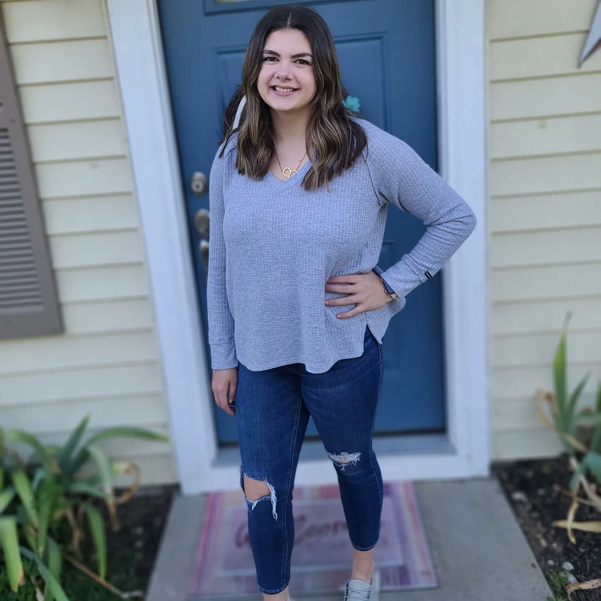 𝕄𝕣𝕤. ℍ𝕖𝕝𝕞𝕤 tweet media