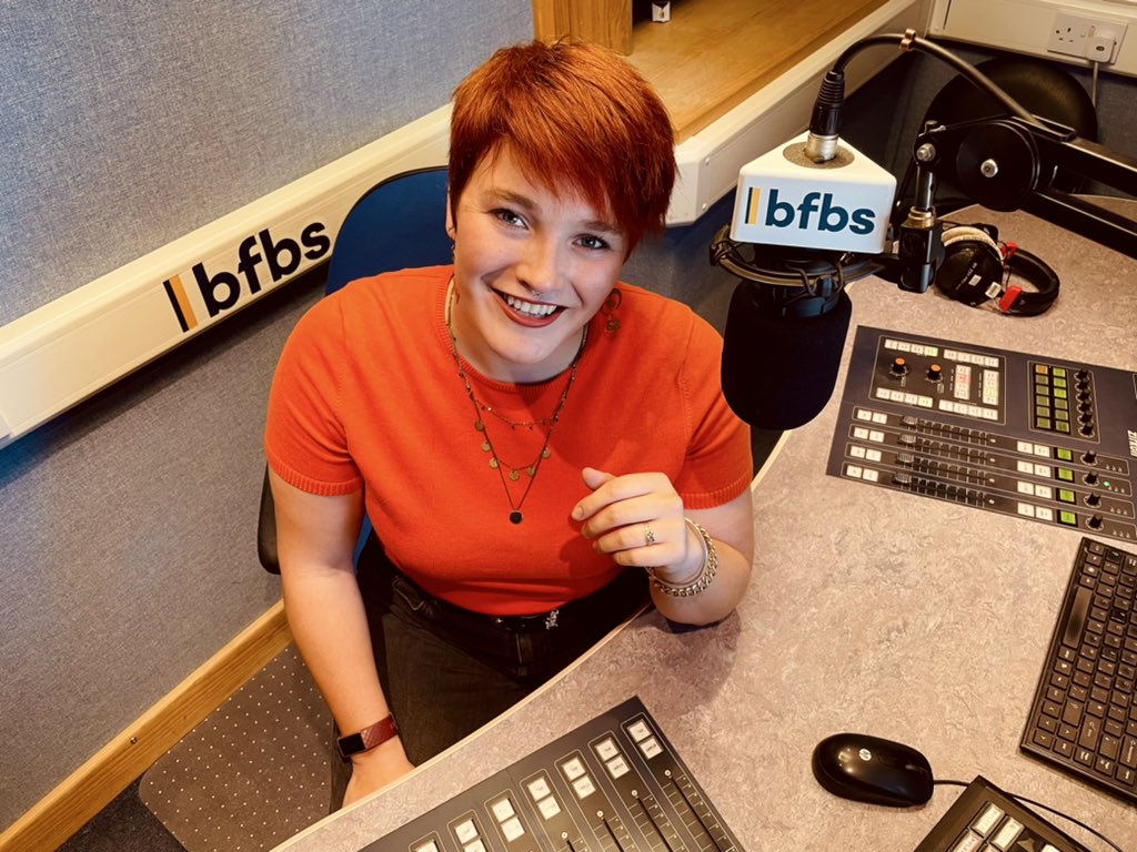 Ready and raring to go for <a href="/BFBSRadioHQ/">BFBS Radio</a> Falklands 🐧
First show on Monday, first penguin seen today and finally realising I’m in the other side of the world!