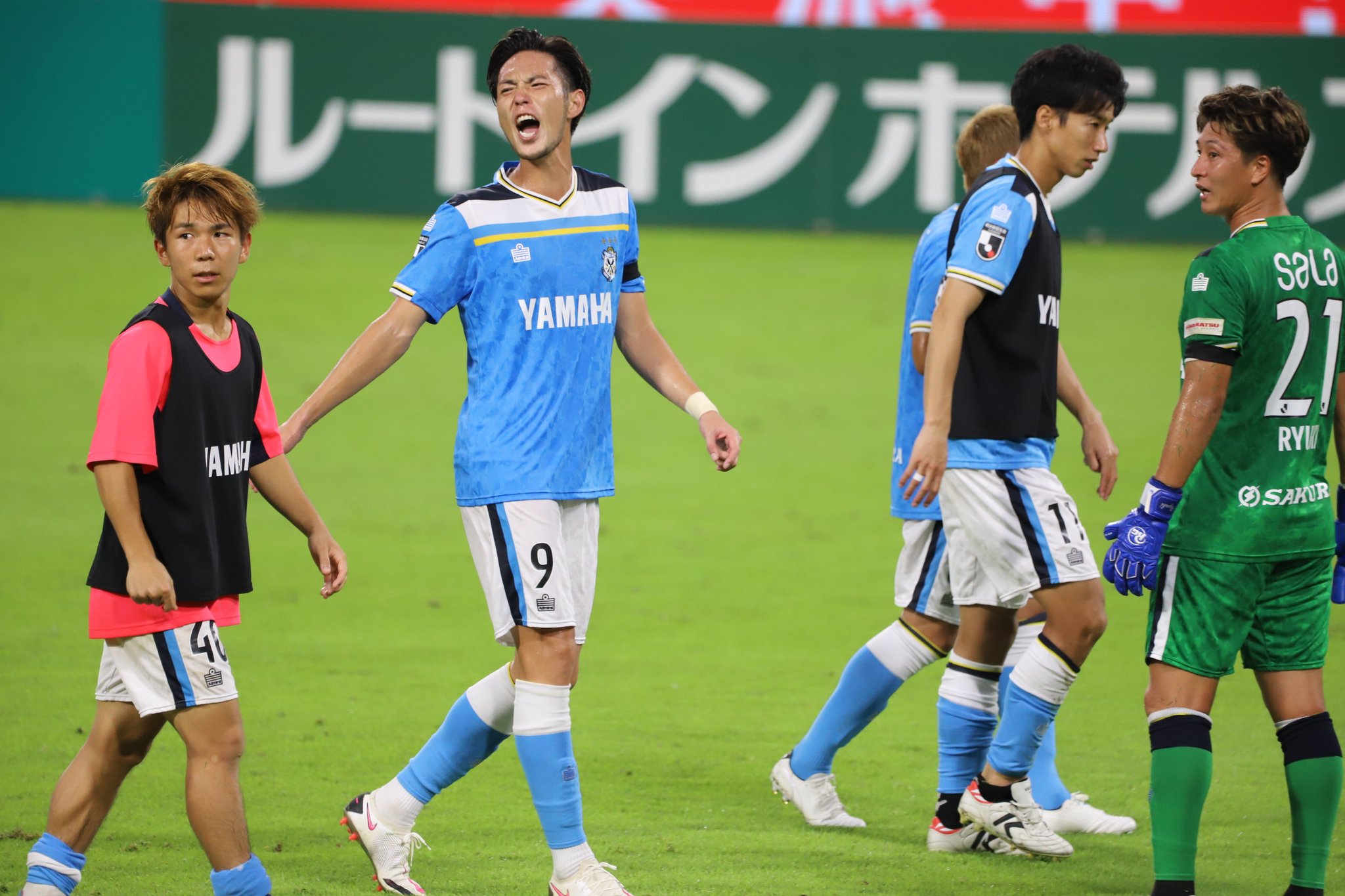 ジュビロ磐田 サイン ユニフォーム 杉本健勇 9