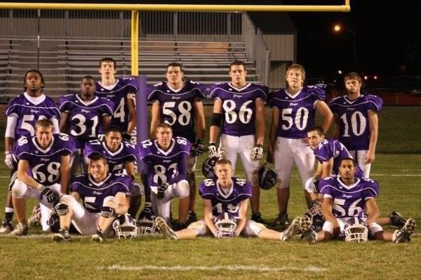 Showtime43CC's tweet photo. Start of Indiana High School Football tonight! Let’s go @bhsdogs @BHSdogsfootball #DogsAlum #Classof09 https://t.co/vypgTqy44t