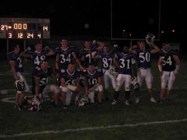 Showtime43CC's tweet photo. Start of Indiana High School Football tonight! Let’s go @bhsdogs @BHSdogsfootball #DogsAlum #Classof09 https://t.co/vypgTqy44t