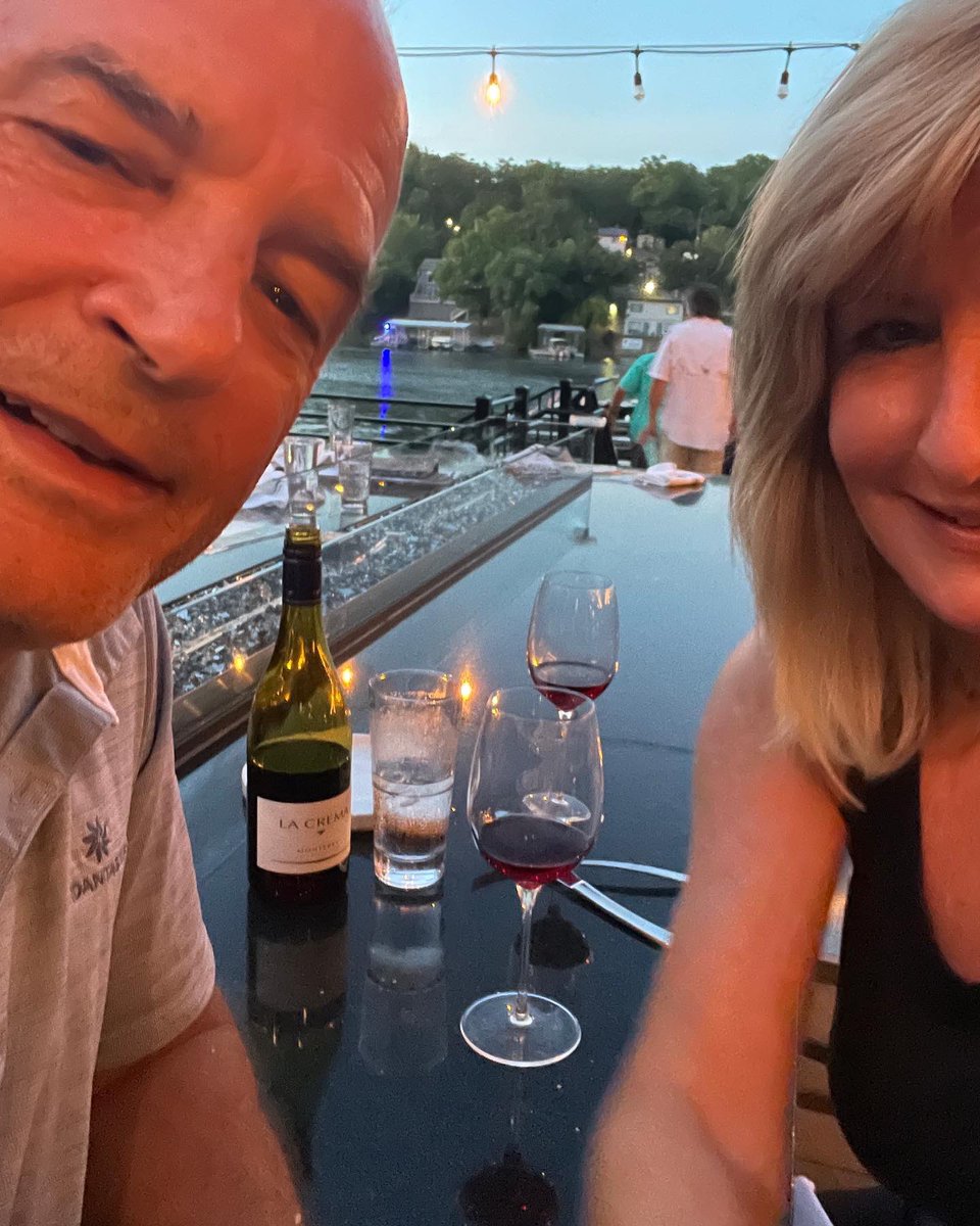 loprofilemag's tweet photo. Head over to 1932 Reserve this weekend for a great atmosphere and tasty food and drinks! #LakeoftheOzarks https://t.co/DWrIPlOYLg