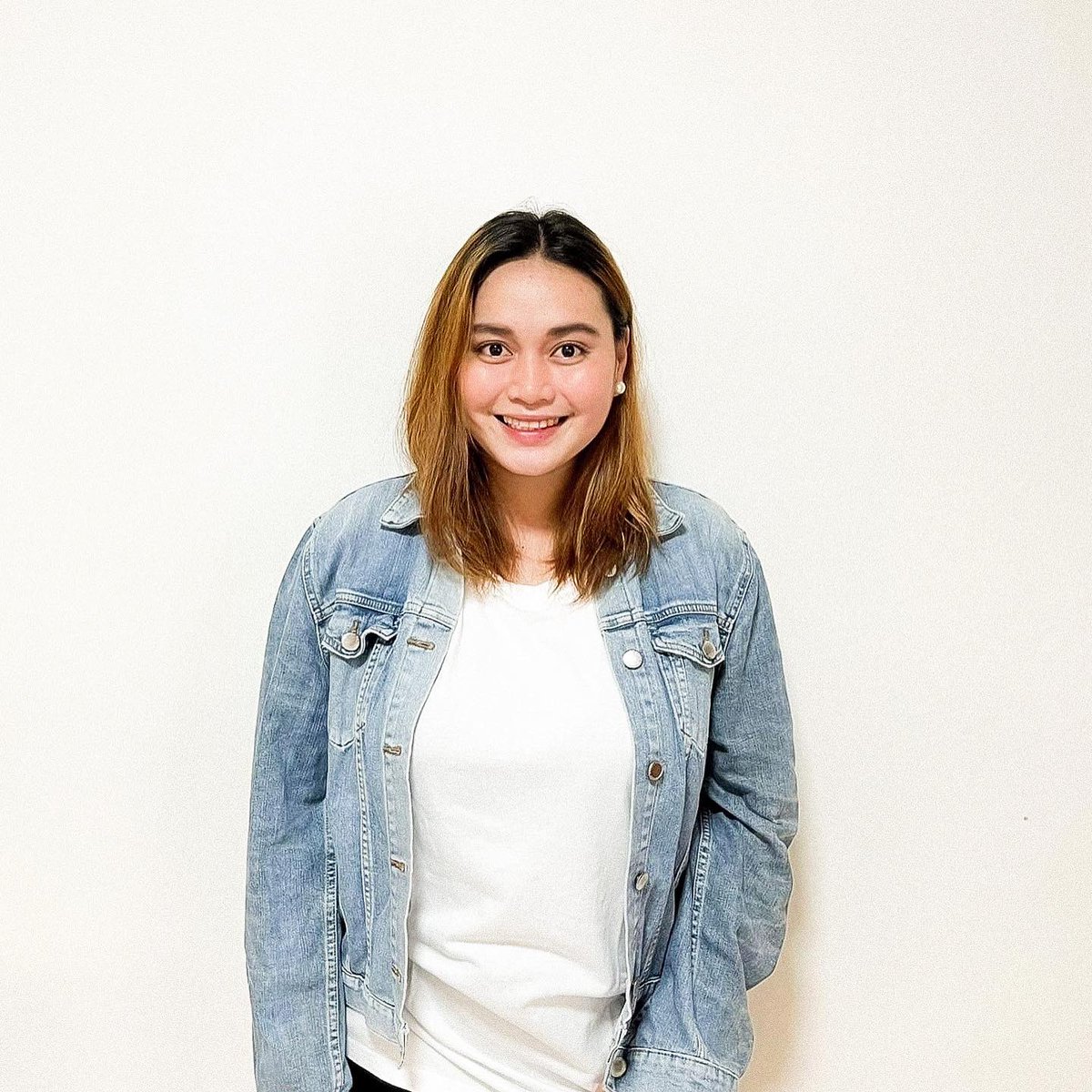 theywritetoo's tweet photo. #theywrite2 [1/7]: “I was in sixth grade when I experienced my first volleyball heartbreak.”

Little did grade school Maruja Banaticla knows, two UST coaches were watching the game, ready to offer a chance of a lifetime. https://t.co/9g2dG0Mdhz