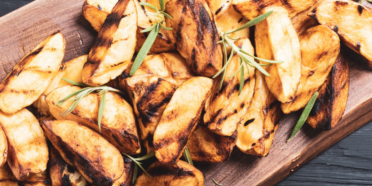 Grilled French Fries, FTW. 🍟

Head to our IG story and vote for your favorite way to devour potatoes in honor of #NationalPotatoDay.

#TheFireInside