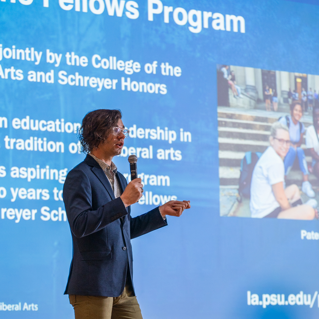 PSULiberalArts's tweet photo. .#WeAre excited to see our first-year, transfer, and change of campus students at #NewStudentWelcome this Sunday at 11:00 a.m. in the HUB-Robeson Center. Meet @DeanLangPSU and Associate Dean Page and learn about student orgs and our Student Services. https://t.co/tHrUAHai9j https://t.co/FOS4f8h2f3