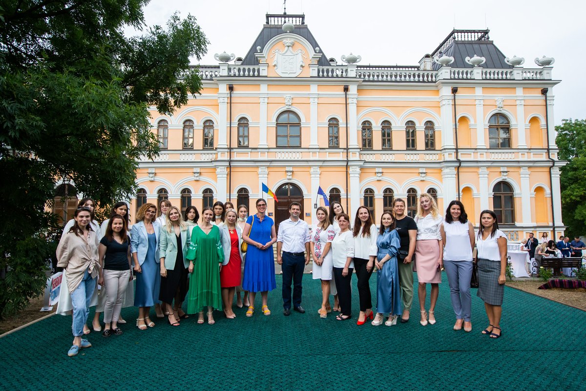 unwomenmoldova's tweet photo. "Discover Modova's Finest" brought together representatives of Diplomatic Missions, entrepreneurs and fashion designers &amp; provided a real chance to women entrepreneurs to establish direct contacts with the🇲🇩Ambassadors - who are also promoters of #MadeInMoldova products abroad. https://t.co/10NUIhOJgL