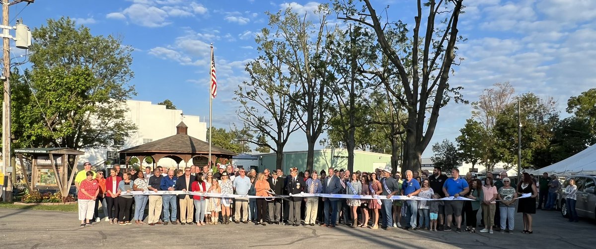 A bright and beautiful morning to kickoff The Great <a href="/DarkeCountyFair/">Darke County Fair</a>!

🇺🇸🇺🇸🇺🇸@4h <a href="/OhioFarmBureau/">Ohio Farm Bureau</a> 
<a href="/SteveHuffmanOH/">Senator Stephen A. Huffman</a> <a href="/angieking12/">Angie King</a> <a href="/WarrenDavidson/">Warren Davidson 🇺🇸</a> <a href="/matthuffman1/">Speaker Matt Huffman</a> <a href="/FrankLaRose/">Frank LaRose</a> <a href="/KeithFaber/">Keith Faber</a> <a href="/RobertCSprague/">Robert Sprague</a> <a href="/darkechamber/">Darke County Chamber</a> <a href="/DarkeCounty/">Darke County</a> <a href="/DarkeCoBOE/">Darke County Board of Elections</a> <a href="/DarkeCountyOhio/">Visit Darke County</a>