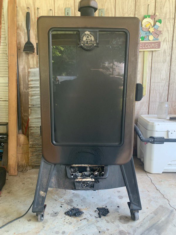 HairCake76's tweet photo. Hey @pitbossgrills our smoker malfunctioned &amp; exploded last weekend, we have called “customer service” over 75 times-no one picks up, no one returns a call. We sent an email big surprise-no response. #pitbossgrills #badcustomerservice #unhappy #disappointed
#pitbossnation https://t.co/apqr1WL4OB