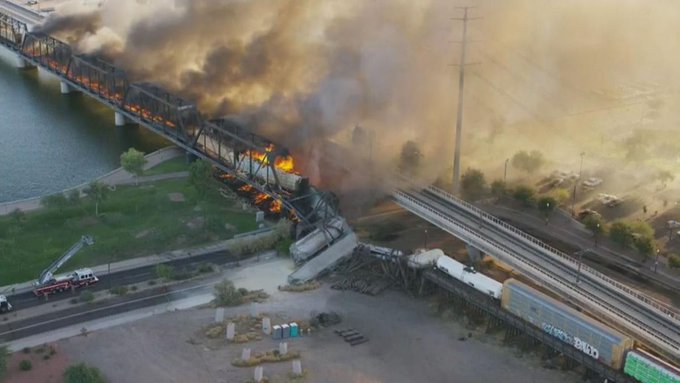 VIDEO! https://t.co/m6z2Fehu9S We (the unjabbed) are watching a train flying past us in slow motion toward<a href="/tag/jab"class="tags"><span>#jab</span></a><a href="/tag/bloodclots"class="tags"><span>#bloodclots</span></a><a href="/tag/diedsuddenly"class="tags"><span>#diedsuddenly</span></a><a href="/tag/clotshot"class="tags"><span>#clotshot</span></a><a href="/tag/thejab"class="tags"><span>#thejab</span></a>