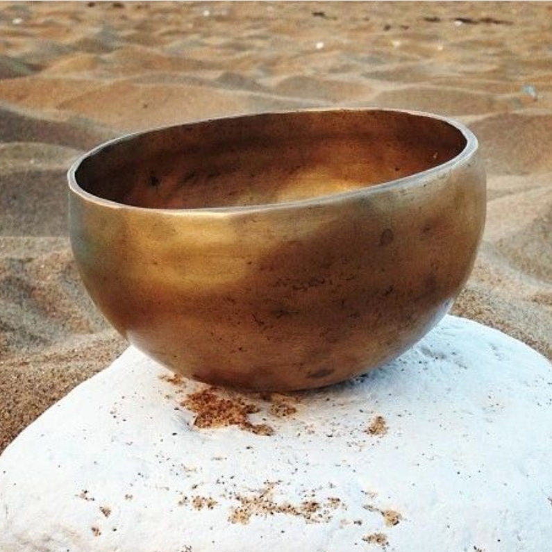 #NewProfilePic our trusty old gong. Currently working on a new logo with the very talented Ross Solly and we can't wait to share what he's come up with!