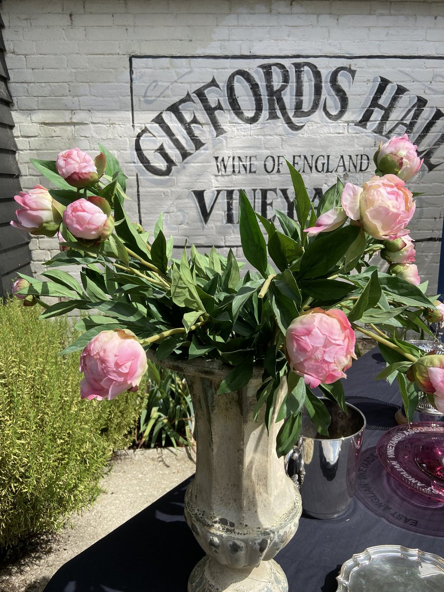 At <a href="/giffordshall/">Giffords Hall Vineyard</a> for @winegbeast annual wine competition – some great comments from the judges @tfwfinewines <a href="/TVsAndyClarke/">Andy Clarke</a> @elizabethrosewines. Awards will be announced later!