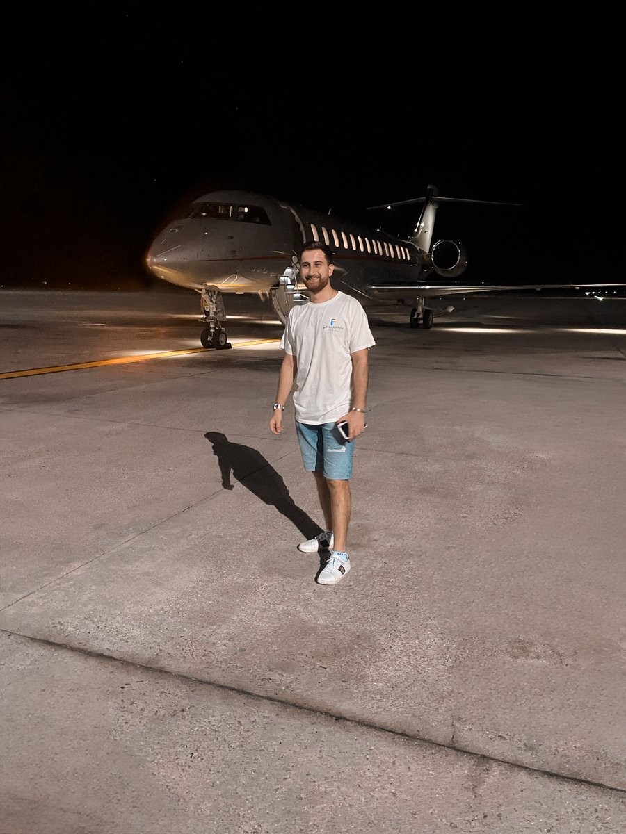 ACS_USA's tweet photo. Every now and then our brokers get to hop on board an empty leg that's truly amazing, and this flight from Dubai to Seychelles, traveling on a new Global 7500 is one such flight! - https://t.co/SrwgBaIMR6 #travel #ACSDXB #aircharter #luxurytravel https://t.co/LYLBCBJmOM