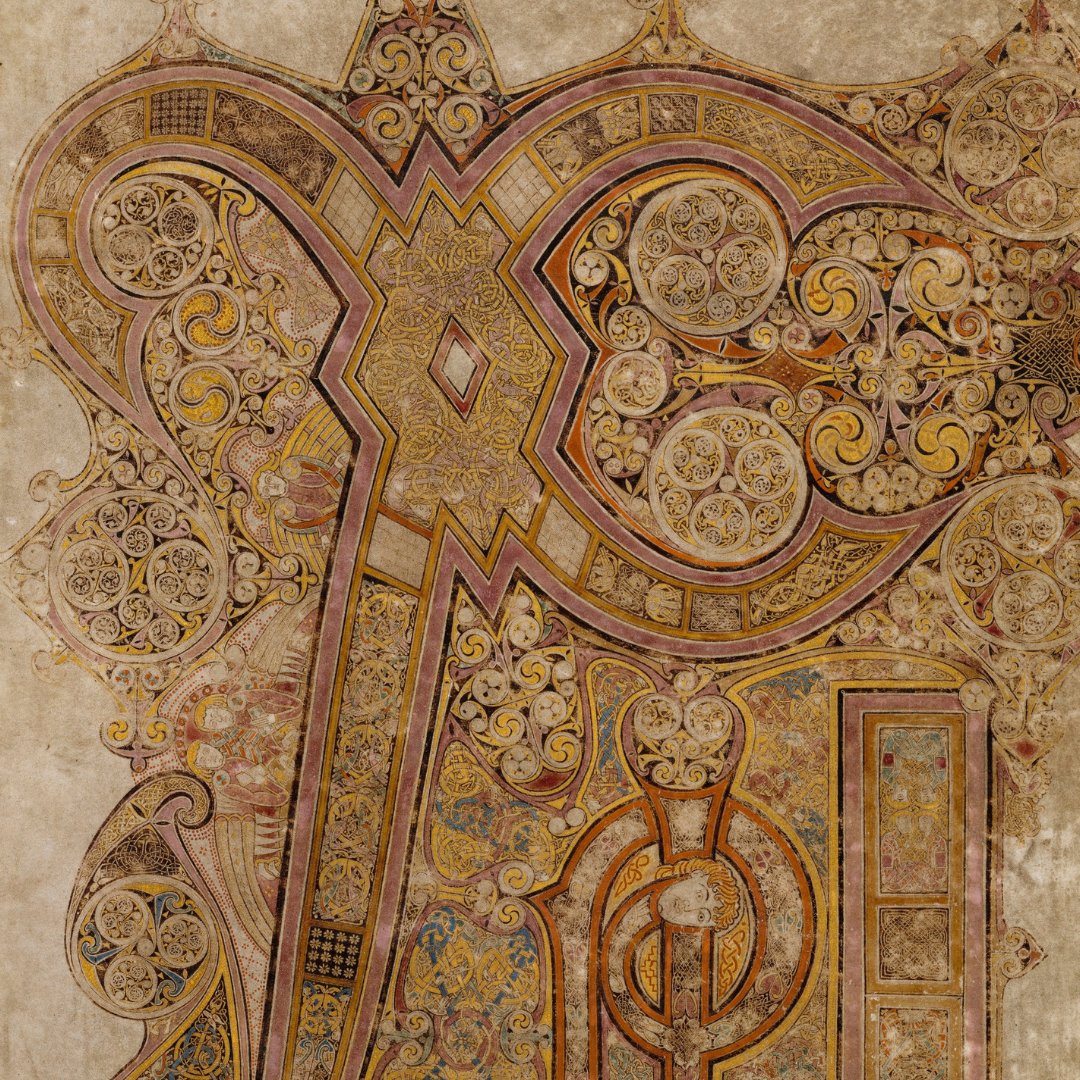 'For its unending inspiration, its details that can’t be overstated, the gears and codes and mechanisms like a great human engine, somehow it speaks to love, to the universal ' We ❤️ this quote from Courtney Love on the artistry in the Book of Kells. #bookofkells #lovedublin