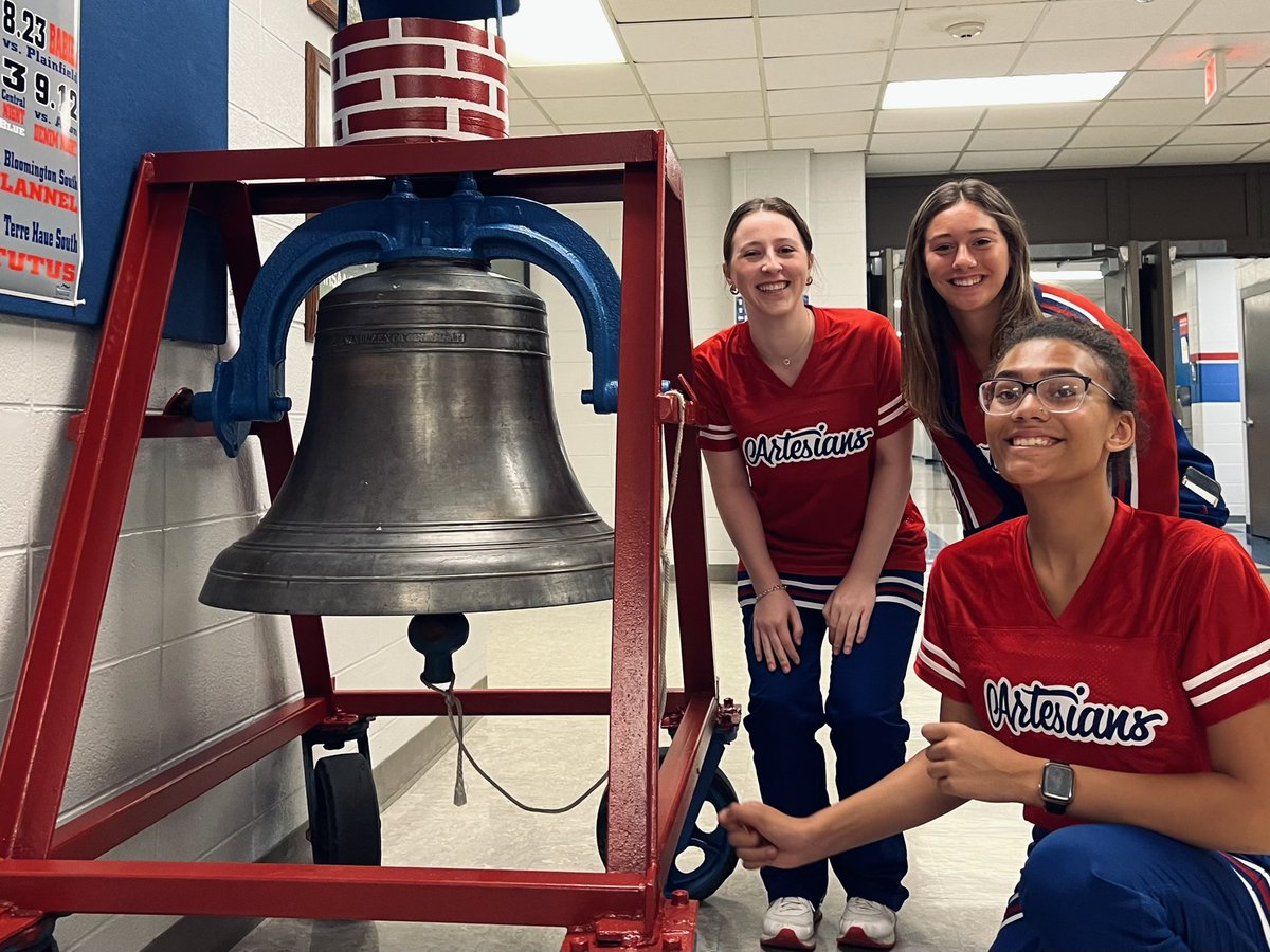 Did you watch the MHS cheerleaders on <a href="/WTHRcom/">WTHR.com</a> this morning?! <a href="/ArtesianNation/">Artesian Athletics</a> <a href="/AwesomeArties/">Martinsville HS</a> <a href="/BellCatMHS/">Jeff Bell</a> <a href="/ArtesiansUnited/">SUZIE LIPPS</a>