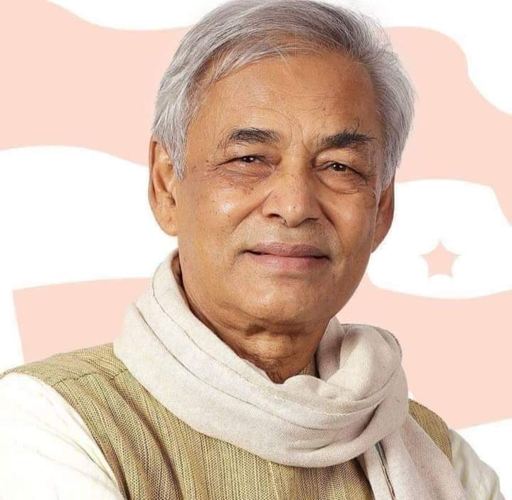 नेपाली काङ्ग्रेसका आदरणीय नेता प्रखर वक्ता बिश्लेषक प्रदिप गिरि दाईलाई सिघ्र स्वास्थ लाभकाे लागि भगवान पशुपतिनाथ सग प्रार्थना गर्दछु  🙏🌹🙏