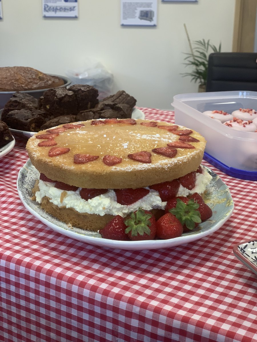 Adelphi_Group's tweet image. What a talented bunch! Today saw the return of the legendary Adelphi Bake-Off, which this year was in support of our Charity Partner of the Year @martletshospice 
justgiving.com/fundraising/ad…
@AMasterfil @AdelphiManufac1 @AdelphiHP @PharmaHygiene