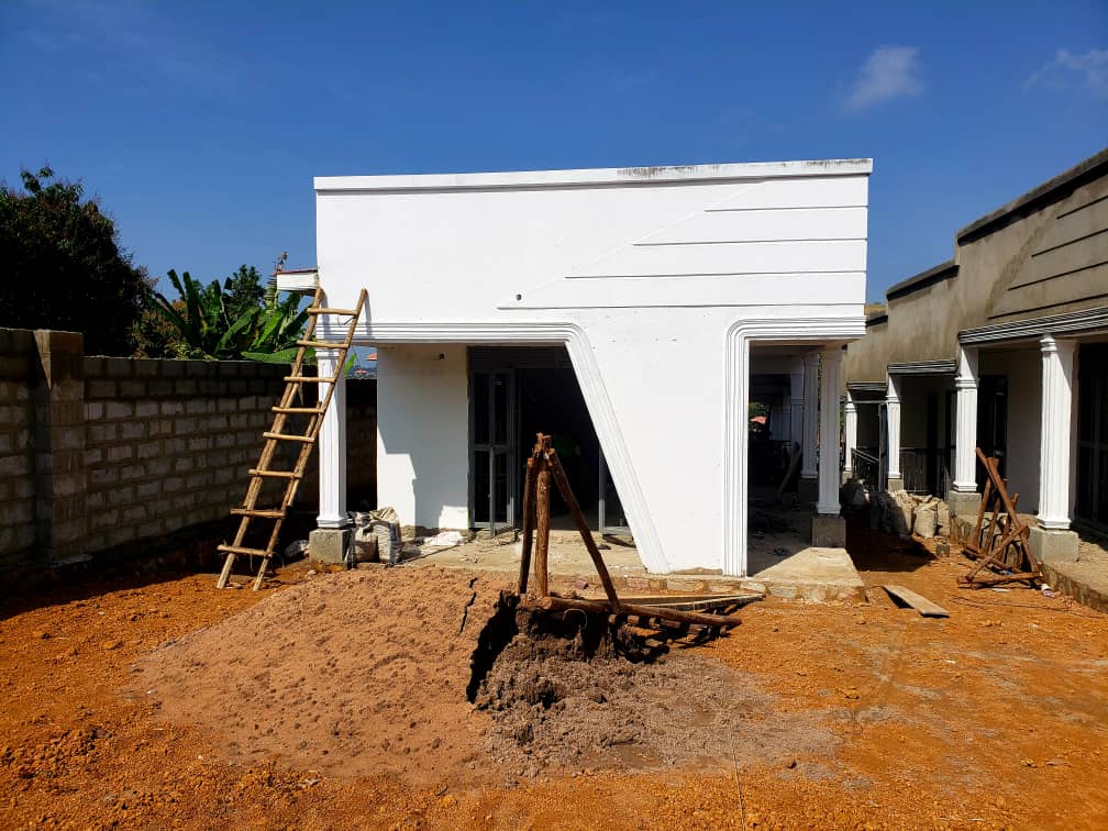 UwezoEngineerin's tweet photo. TGIF - - THANK GOD IT IS  FRIDAY.
We are progressing well on site at Garuga.
The weekend mood is absolutely up when everything is up and right with @UwezoEngineerin.
You will want to try us for your next Housing project.
Reach out to us on 📞🤙0758457767.Follow us on all socials https://t.co/cQqZPH2c8w