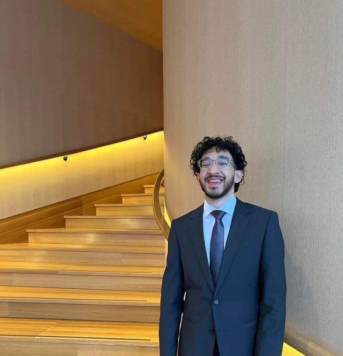 Muneeb Ahmed, <a href="/McMasterU/">McMaster University</a>, Michael G DeGroote School of Medicine, #Classof2023 student, published his research reconsidering the purpose of developing consensus-based guidelines in the <a href="/bmj_latest/">The BMJ</a>.

Check out this thread to find out more 👇
