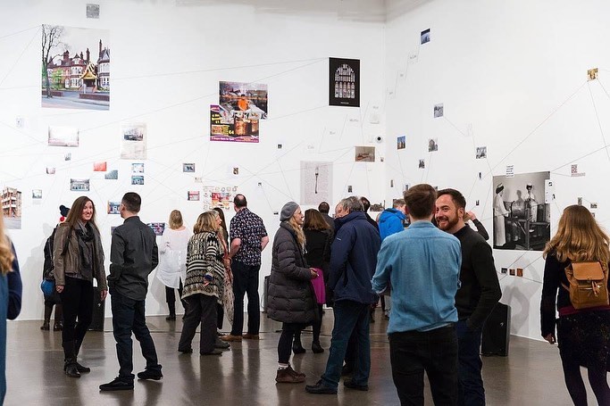 formatfestival's tweet photo. Happy World Photography Day! 📷 🎞
Image 1-2 by Charlotte Jopling at FORMAT19 Festival Launch and #massisolationformat
Image 3 by Emily Jones at Brian Griffin’s exhibition ‘Black Country Dada 1969-1990' at @derbyquad, 2021
Image 4: exhibition ‘Middle Bound’ at @derbyquad, 2018 https://t.co/tmF7kW6e04
