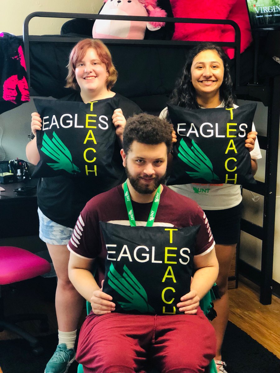 Move In day is happening &amp; part of the EAGLES TEACH Cohort has arrived! <a href="/ctdearman/">Christina Dearman</a> @UNT_COE_Dean <a href="/aleavelltx1/">Alexandra Leavell</a>