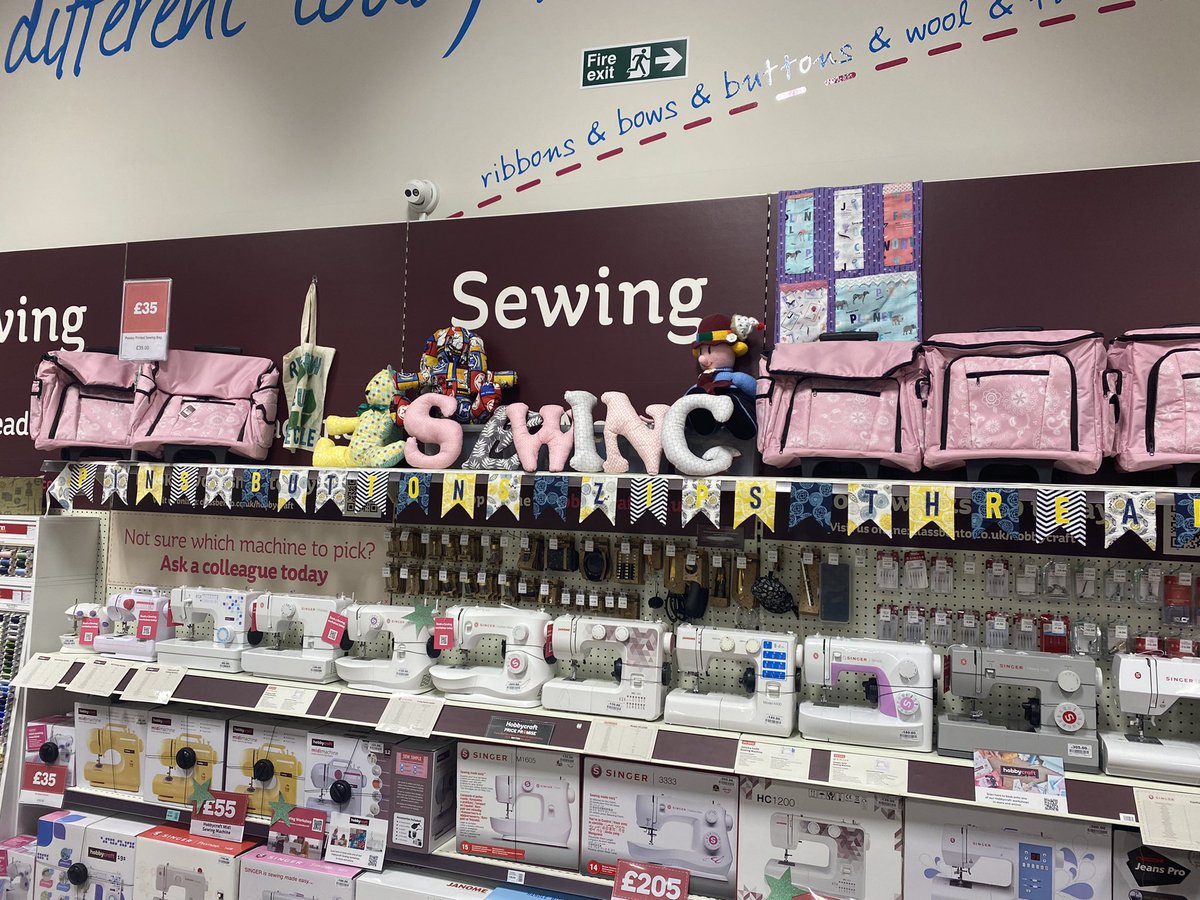 RobHodges23's tweet photo. The amazing Worcester store! simply blown away with the fabulous inspiration and colleagues creations! @Hobbycraft_Worc https://t.co/OLZumb7i06