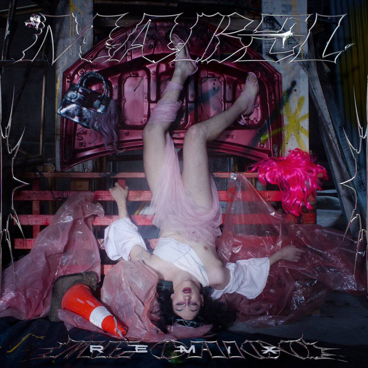 zona v.i.p tweet media