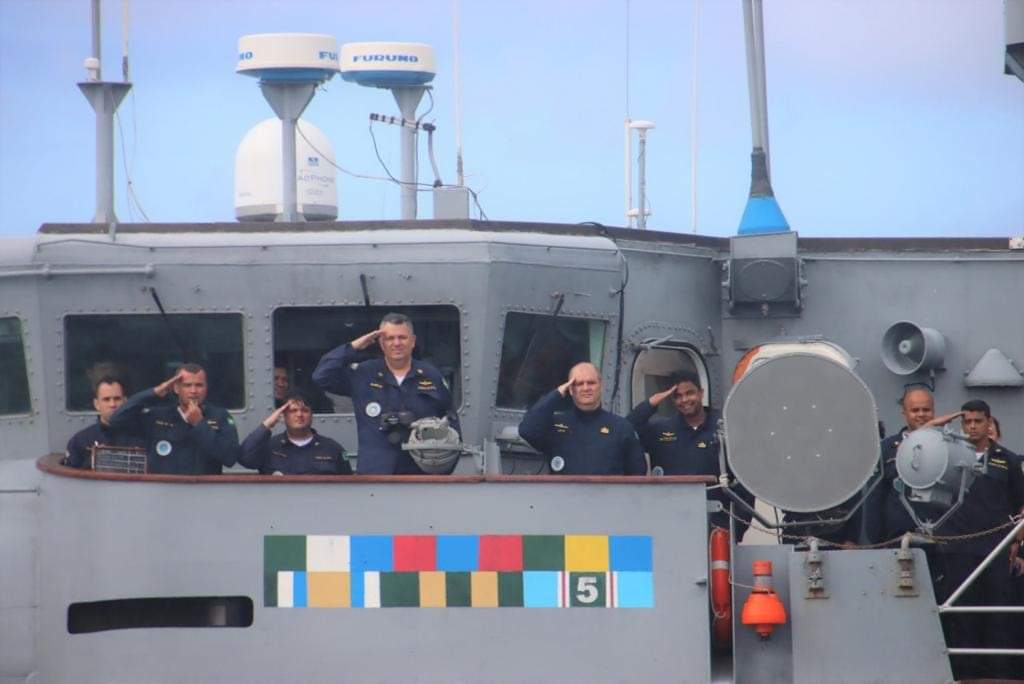 seaandcoast1's tweet photo. Indian Naval Ship TARKASH EXERCISES WITH BRAZILIAN NAVY
As part of her deployment to Brazil, participated in a Maritime Partnership Exercise (MPX) with Brazilian Naval Ship Uniao, a Niteroi class frigate. During the exercise, the 2 ships conducted multifaceted operations 1/3 https://t.co/qnlnts7q03