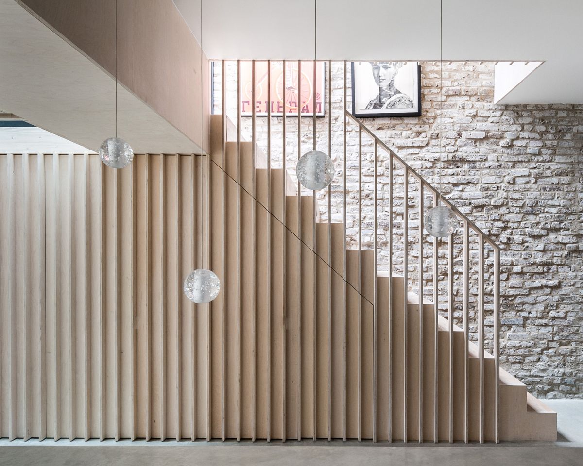 SoldWithSteph's tweet image. Stylish and functional, any of these stair-railing ideas can be a good fit for your home. #interiordesign #hometips  cpix.me/a/151144500  Stephanie McCurdy, Keller Williams Hometown Partners LLC, 316-371-7282