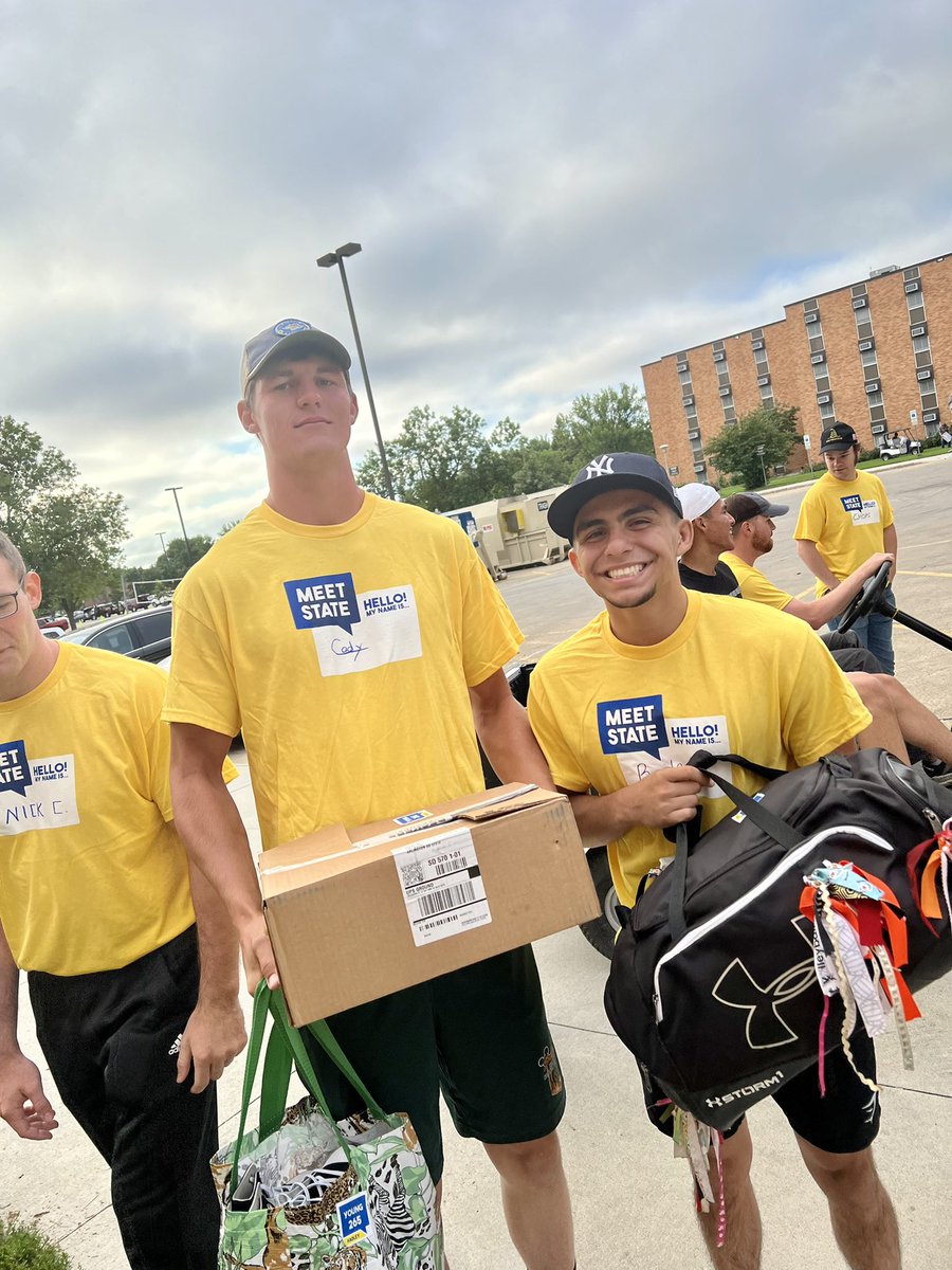 GoJacksWrestle's tweet photo. Itβs an exciting time when weβre able to welcome our fellow Jackrabbits to campus #MeetState #GetJacked https://t.co/oAqFKbYtFM