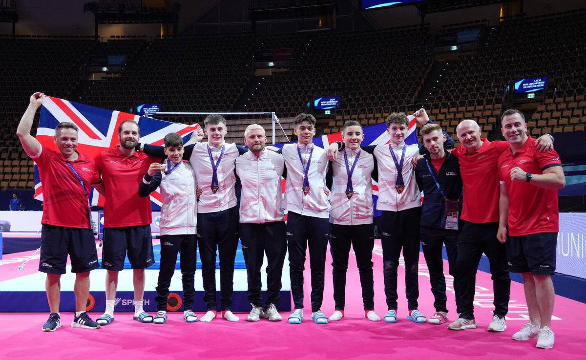 BritGymnastics's tweet photo. It takes a whole team 🥉🇬🇧👏🏻 https://t.co/3FSPCzZmFF