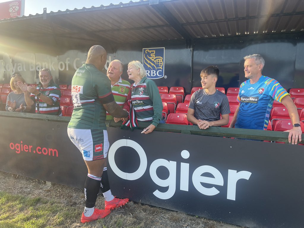 LeicesterTigers's tweet photo. 🙌 

Thank You to all the travelling #TigersFamily and Jersey-based fans for your support! 

#TigersOnTour 🇯🇪 https://t.co/TN07zbyLGb