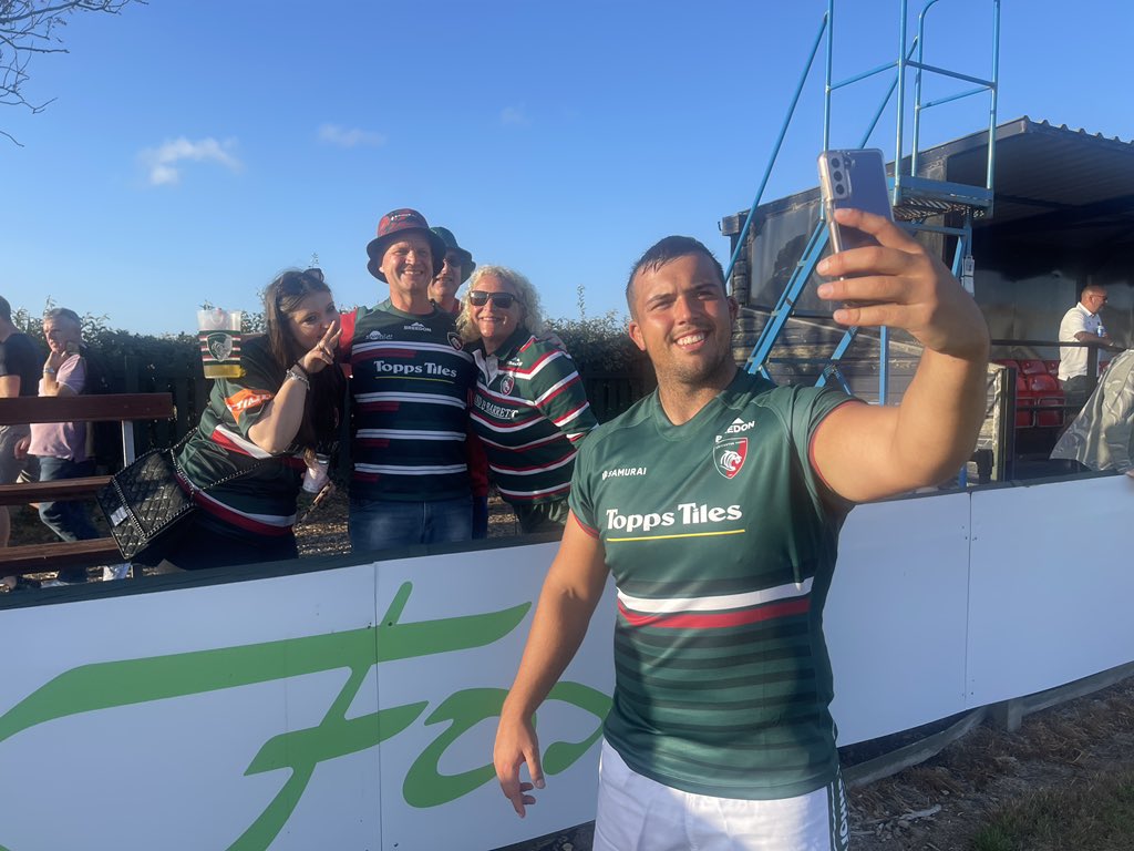 LeicesterTigers's tweet photo. 🙌 

Thank You to all the travelling #TigersFamily and Jersey-based fans for your support! 

#TigersOnTour 🇯🇪 https://t.co/TN07zbyLGb