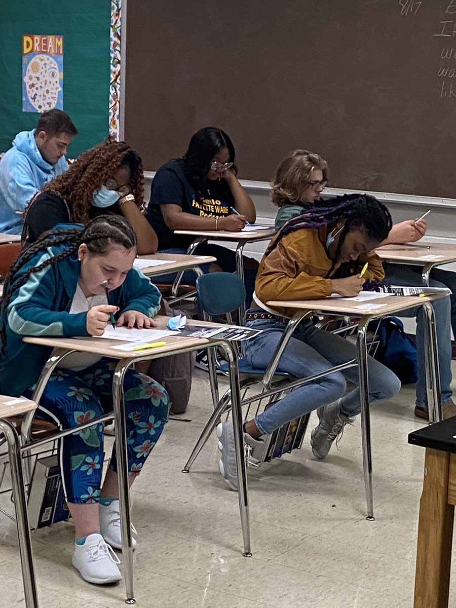 Rebecca Trivette tweet media