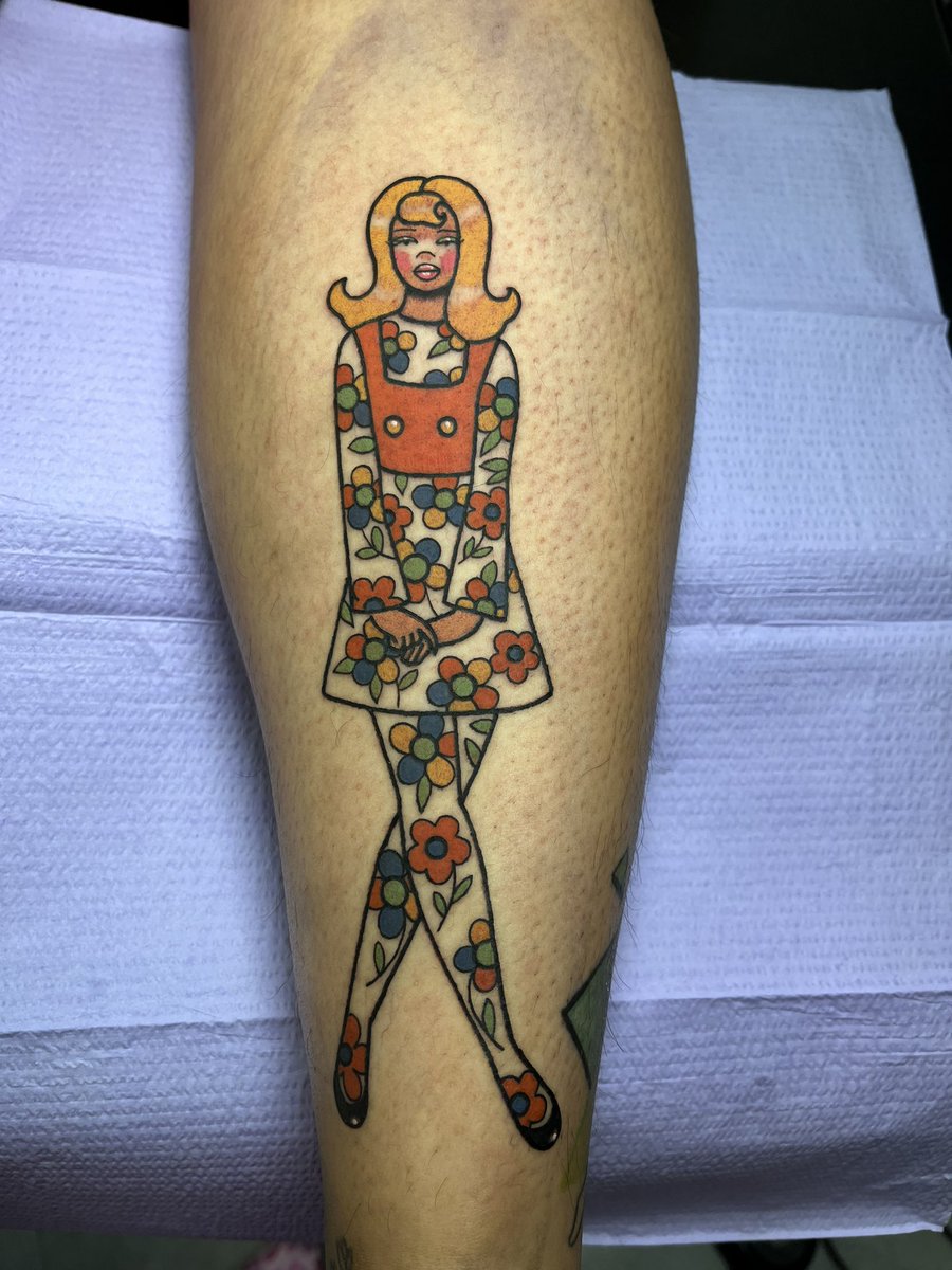 Barbie pinup from my flash on Citlali today 🧡💚💛 #barbietattoo #pinuptattoo