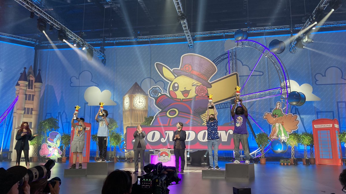 hagure's tweet photo. @Shadowcat96 Man what a way to end it. GGs to @Mewtater_ &amp; congratulations to @Shadowcat96, the final #PokemonWorlds #PokkenTournamentDX Champion!

#Pokken2 let’s go! https://t.co/JVgQbVyxze