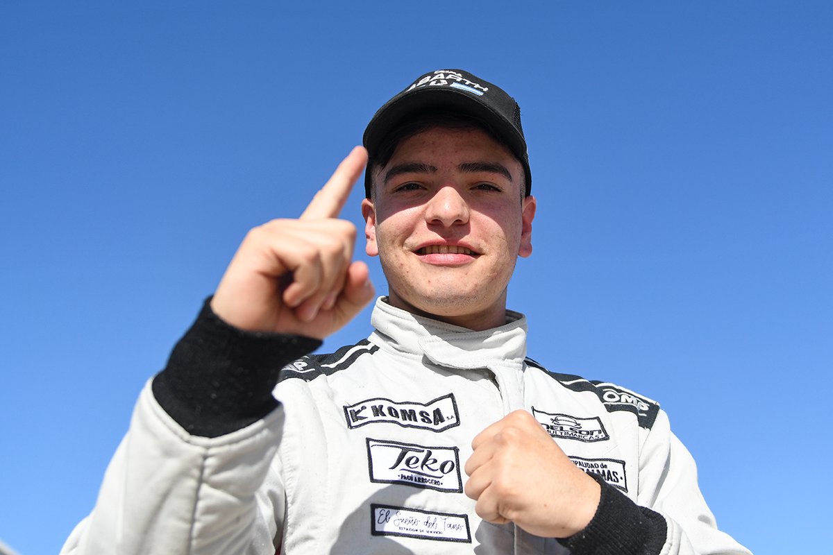 #CopaAbarthARG
Se definió en favor de Alan Iserre (#18/Crossmaster) la primera clasifacación de los Abarth 595 para la final de mañana. Su tiempo: 1.50.293. Lo siguieron Bautista Damiani(#99/Crossmaster) y Figgo Besso(#22/Ombú).