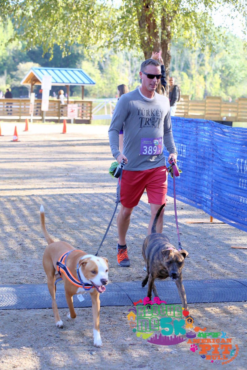 Our pup's favorite way to start the weekend is by going on a walk! Take it a step further and register to run (or walk) with us at our 5k. Meet other #cltrunners, let your pup mingle with other canines, and support a great cause!

🎟️ bit.ly/RM5K2022