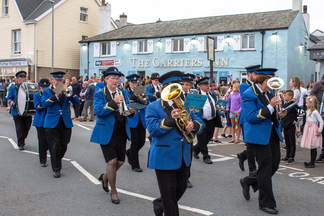 🥁B U D E  C A R N I V A L🥁 
 
Bude's 100th Carnival takes place tomorrow! If you happen to be holidaying in Bude or live locally, head down for a day of celebrations! Raising money and awareness for local community projects and charities, Bude Carnival is the town's biggest