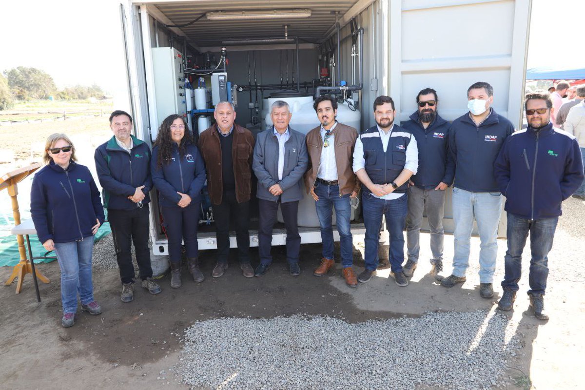 Ahora saliendo de Las Salinas de Pullally donde inauguramos junto a <a href="/luis_soto_perez/">Luis Soto Pérez</a> delegado provincial una planta piloto de desalinización que recuperará para fines productivos aguas de pozo con alta conductividad y dirigido a pequeños agricultores, gracias Hub ambiental UPLA..
