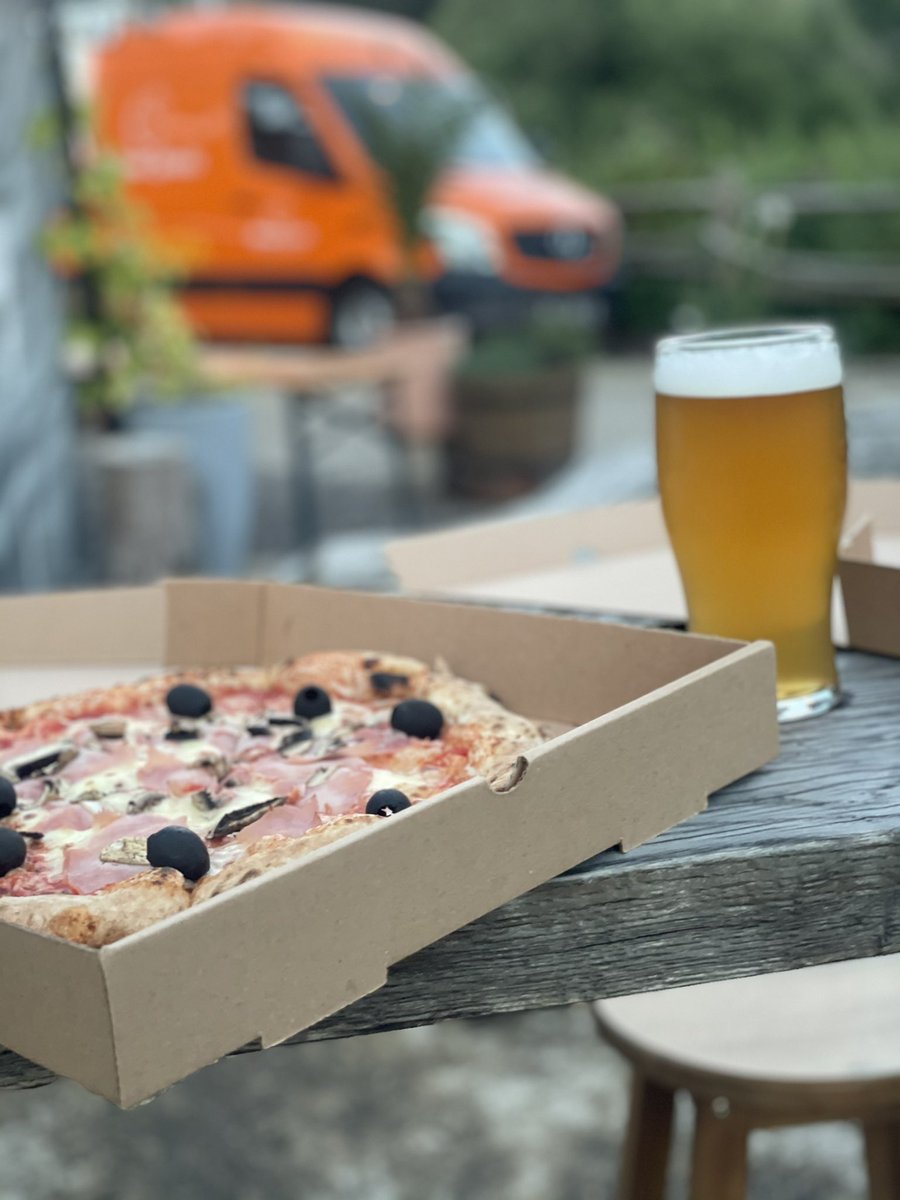 W E E K • E N D 🍻 
 
#Taproom • #Terrace open
Fri 19th Aug | 11-8 PM
Sat 20th Aug | 11-10 PM *Pizza Van
Sun 21st Aug | 11-7 PM

#WoodFiredPizza this #Saturday from 2.30-7 PM. Reserve your space for Saturday via CraftBrews.UK.

Cheers 🍻 
#CraftBrewsUK #Frensham