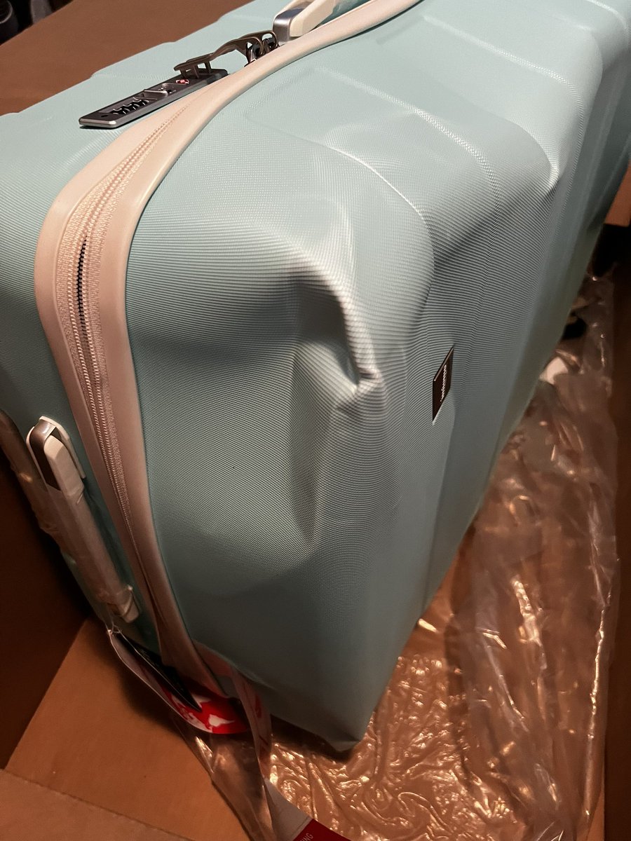 nwenger815's tweet photo. What happened here @amazon ? https://t.co/ZaofFVz4tN