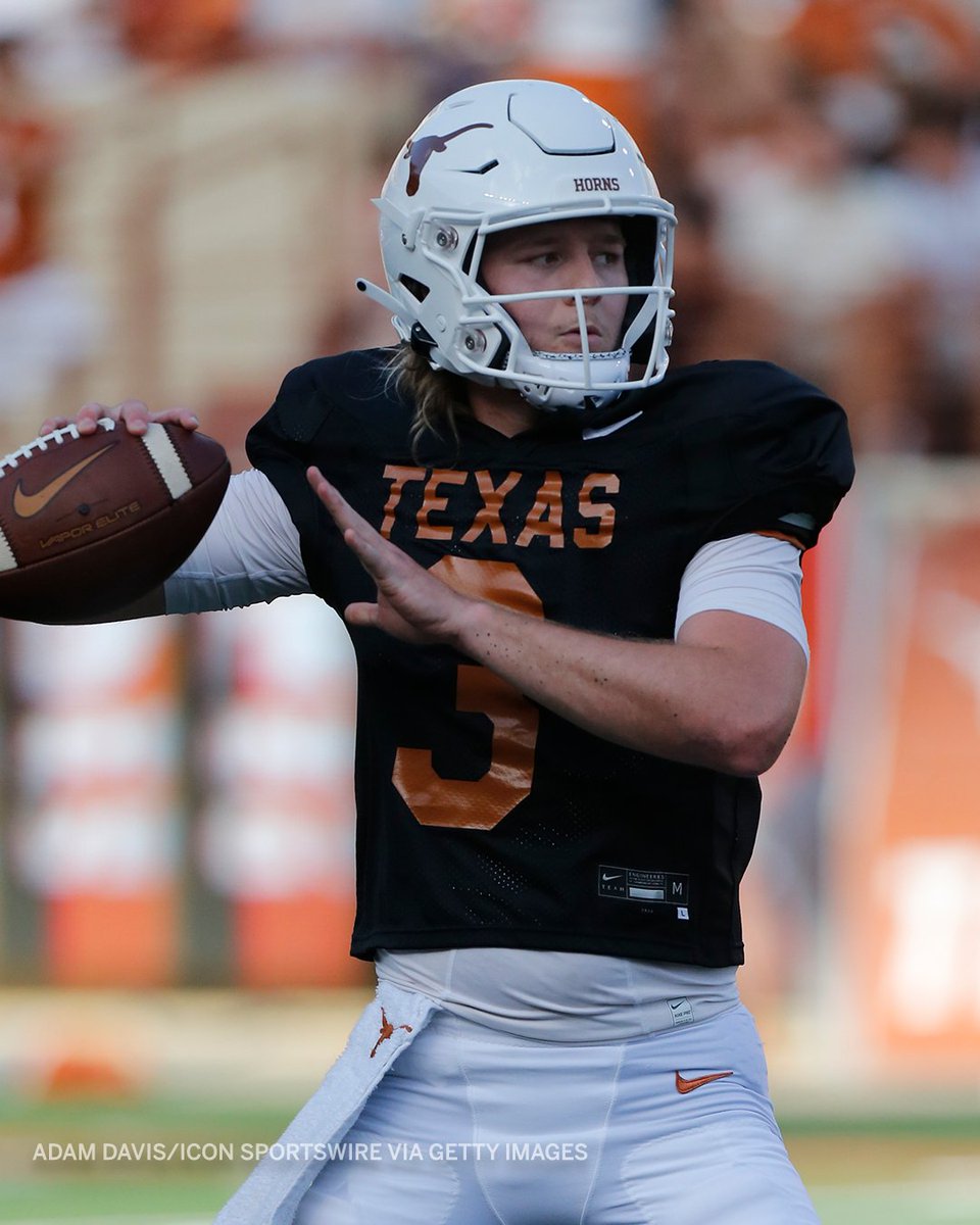 Texas has named Quinn Ewers as its starting quarterback. 

More: es.pn/3c6X1Vz