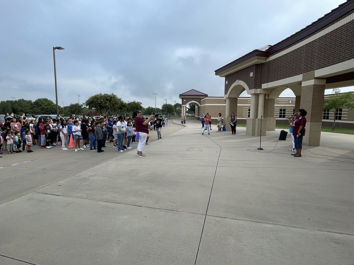 PISD Student Management Team (@pisd_smt) on Twitter photo Spent our morning with <a href="/MemorialPISD/">Memorial Elementary</a> watching their flag raising ceremony and Kindergarten walk to celebrate the end of the first week of school! What a way to build school culture!! #BelievePlanoISD #pisdproud Spent our morning with <a href="/MemorialPISD/">Memorial Elementary</a> watching their flag raising ceremony and Kindergarten walk to celebrate the end of the first week of school! What a way to build school culture!! #BelievePlanoISD #pisdproud